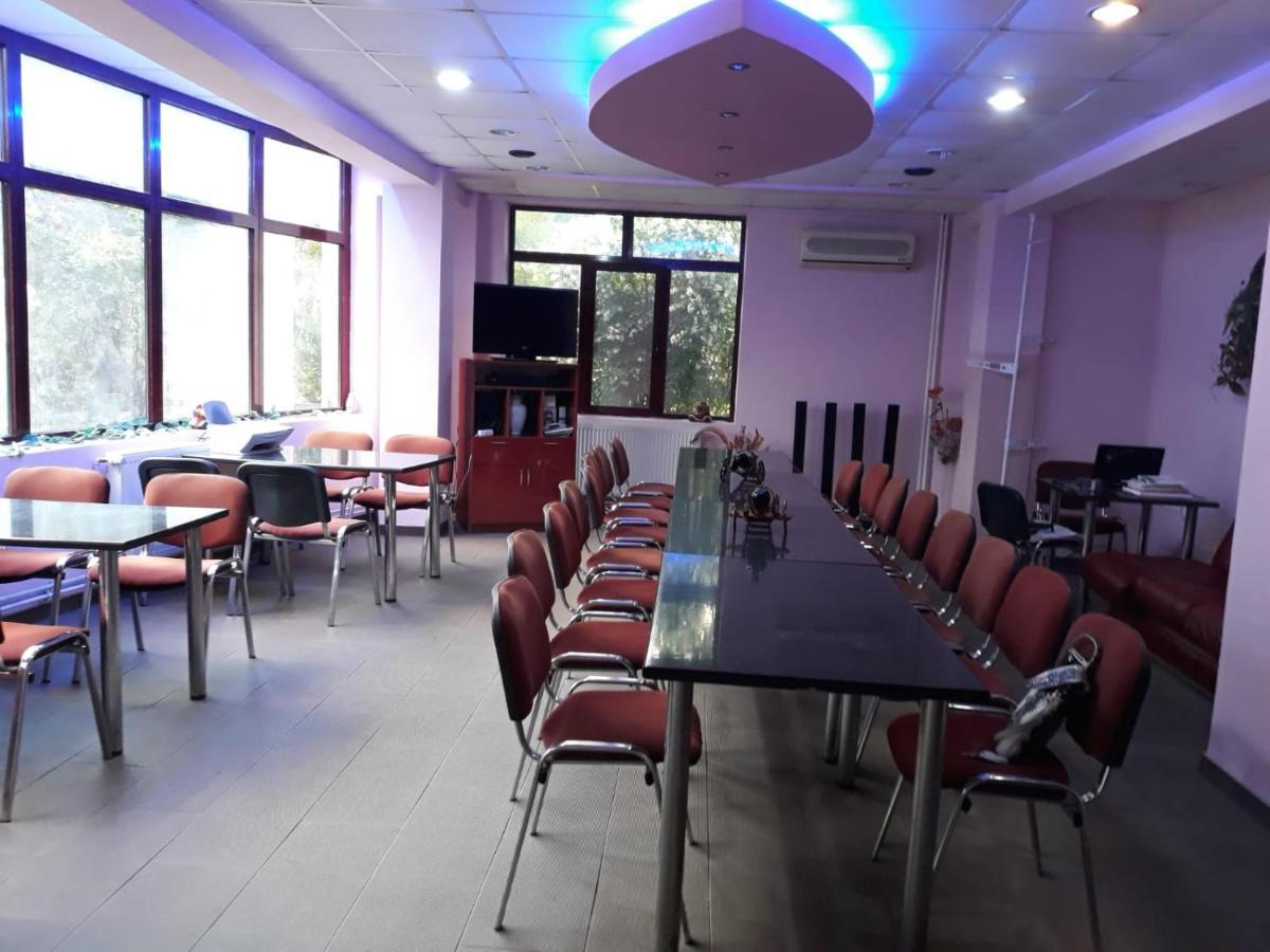 Hotel Elite Baile Herculane Ngoại thất bức ảnh